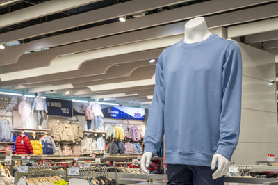 優(yōu)化賣場(chǎng)陳列設(shè)計(jì)，提升服裝服飾零售業(yè)績(jī)